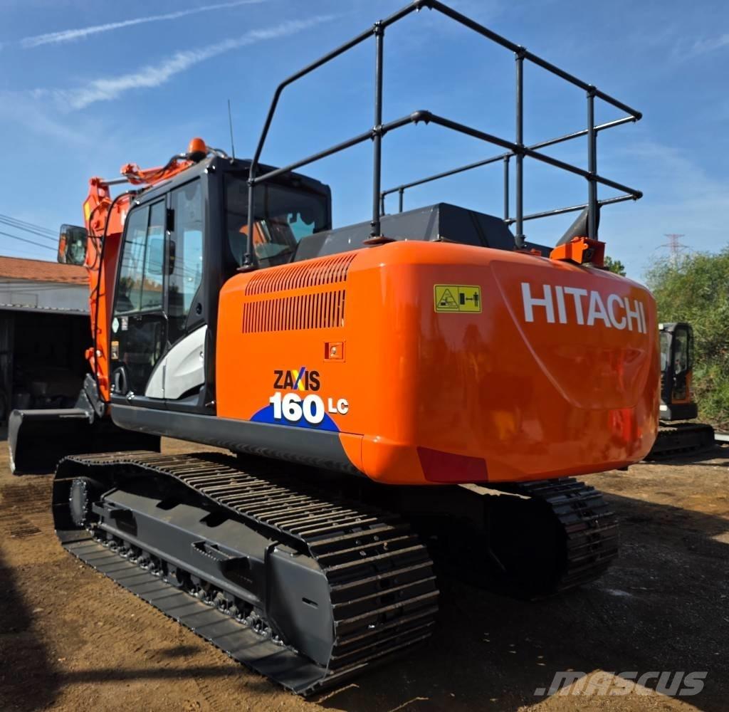Hitachi ZX 160 LC-5B حفارات زحافة