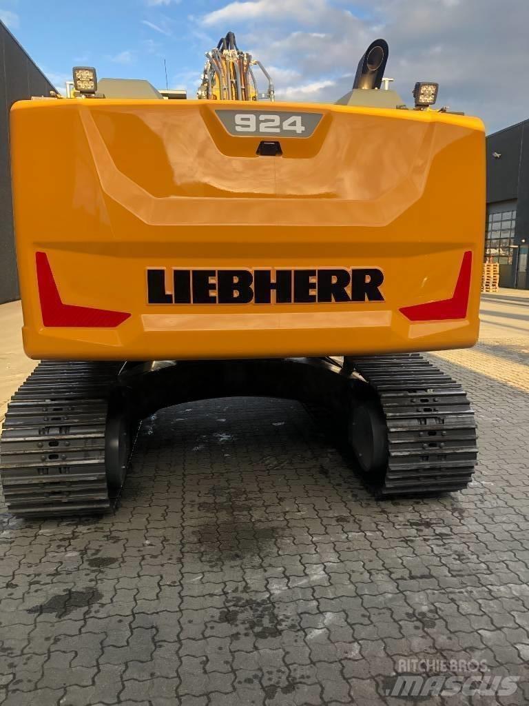 Liebherr R924G8 حفارات زحافة