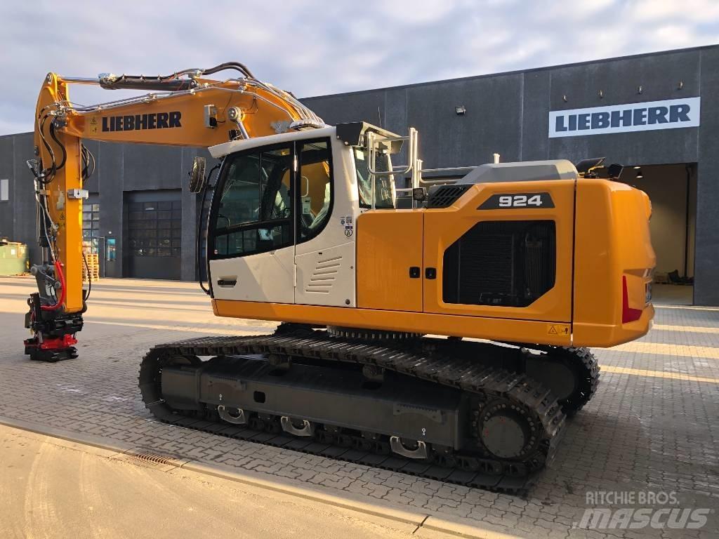 Liebherr R924G8 حفارات زحافة