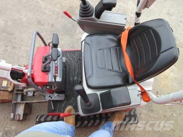 Takeuchi TB 210 R حفارات صغيرة أقل من 7 طن (حفارات صغيرة)