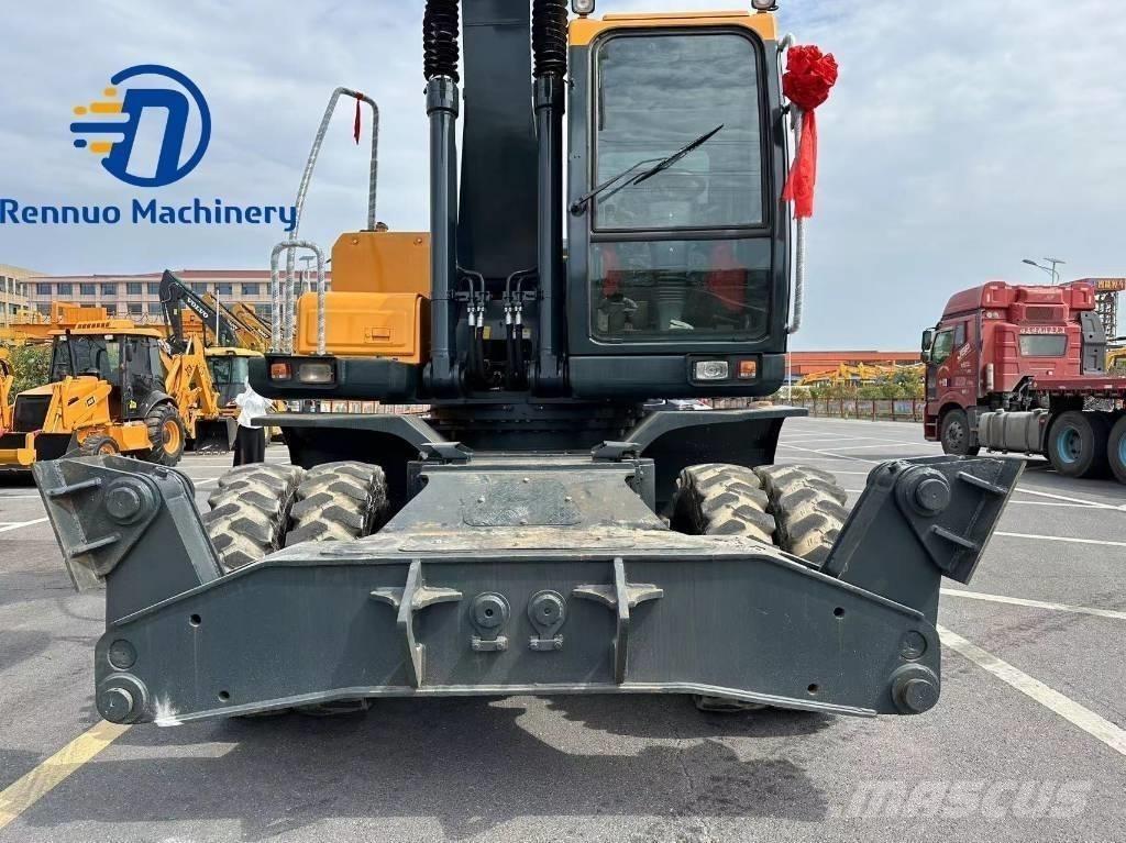 Hyundai 210W-9 حفارات بعجل
