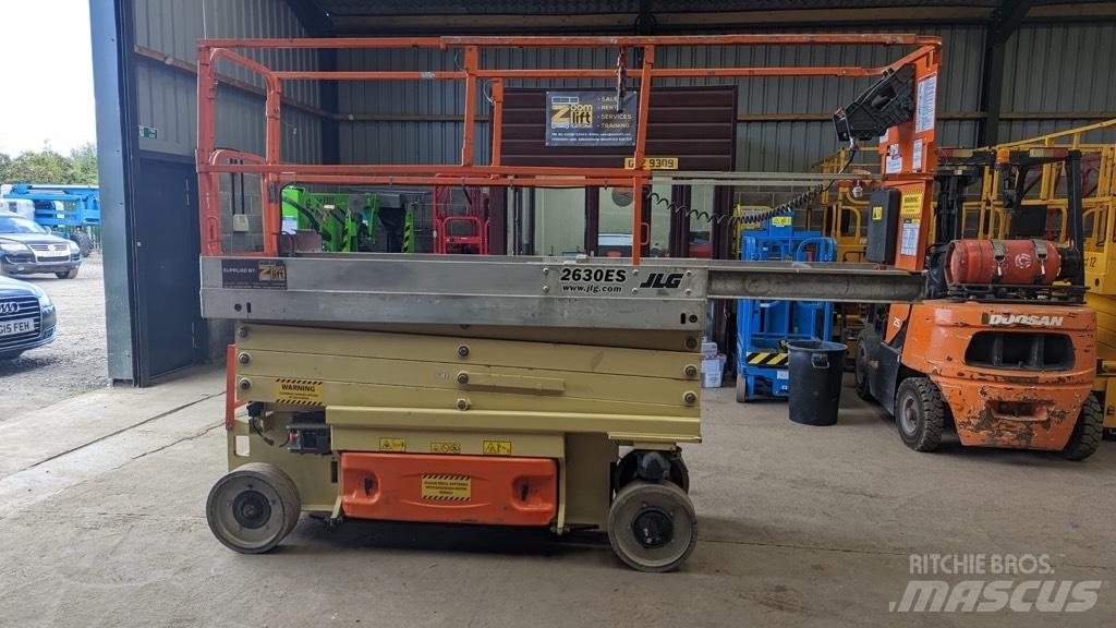 JLG ES2630 رافعات مقصية الشكل