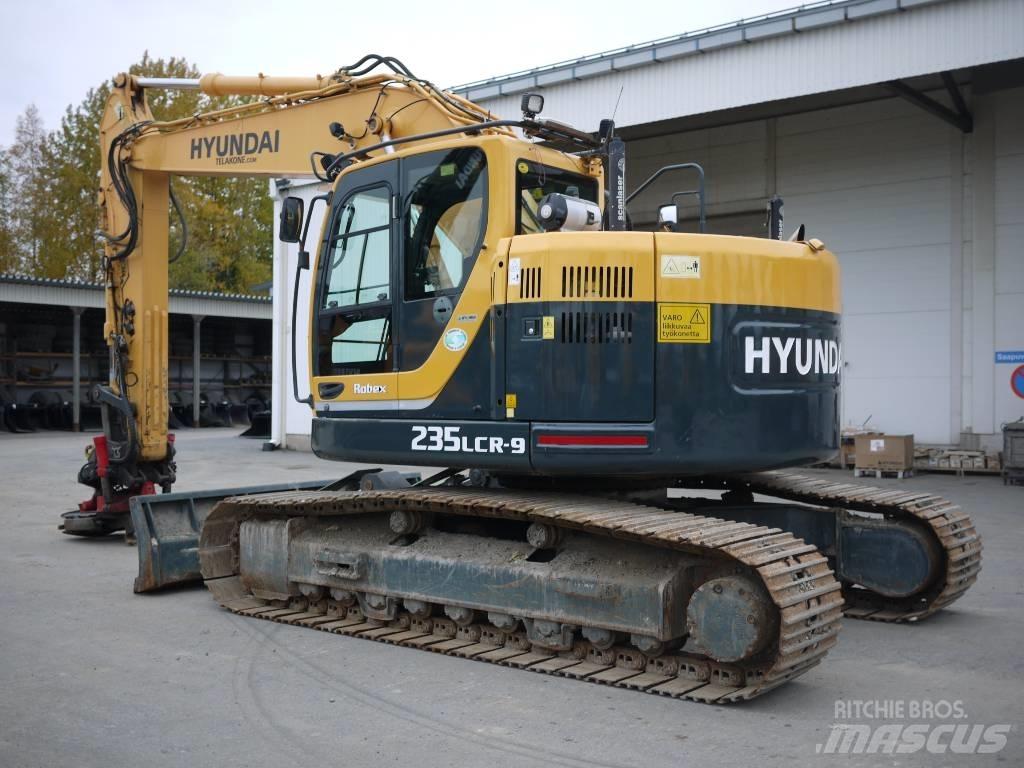 Hyundai R 235 LCRD-9 حفارات زحافة