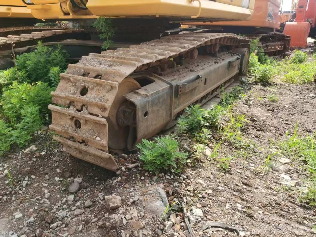 Komatsu PC 400-8 حفارات زحافة