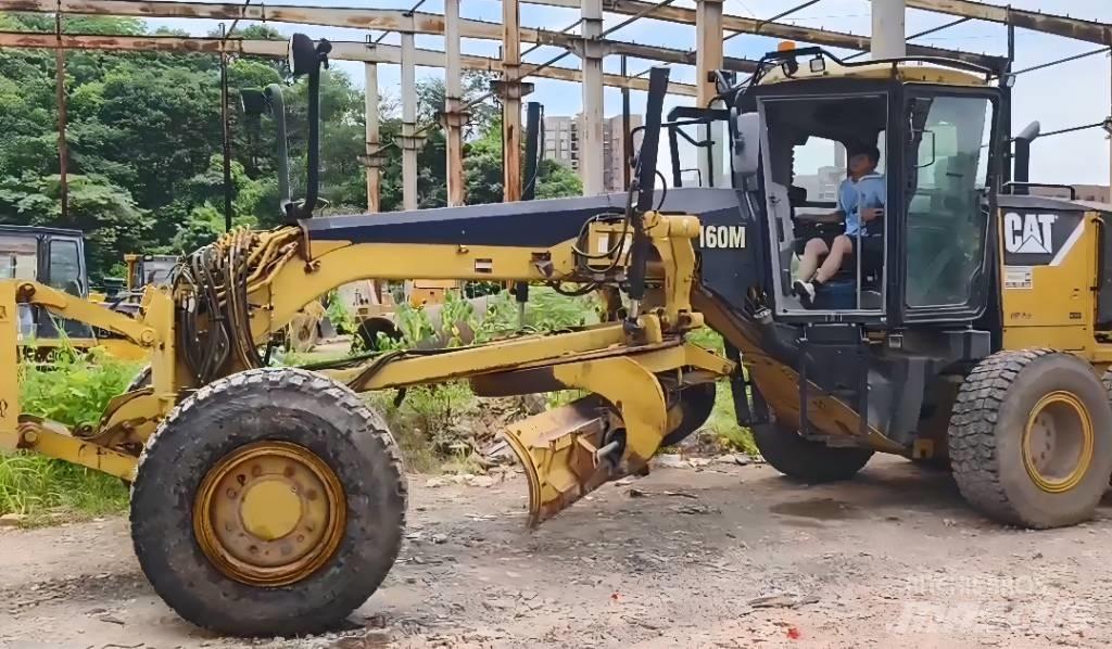 CAT 160 M معدات تمهيد الطرق
