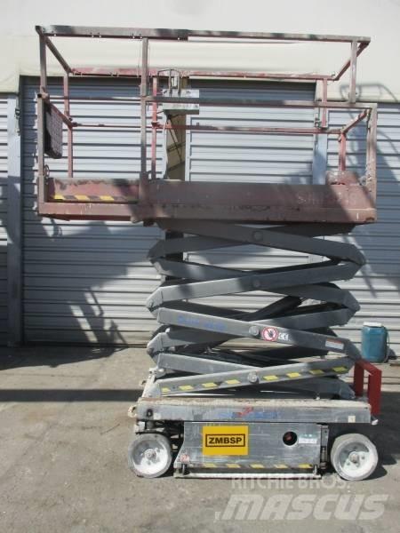 SkyJack SJ III 3219 رافعات مقصية الشكل
