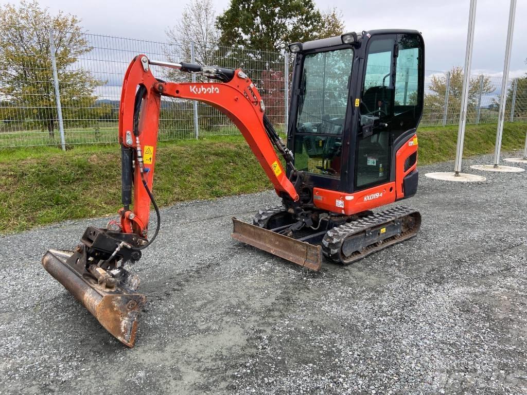 Kubota KX019-4 حفارات زحافة