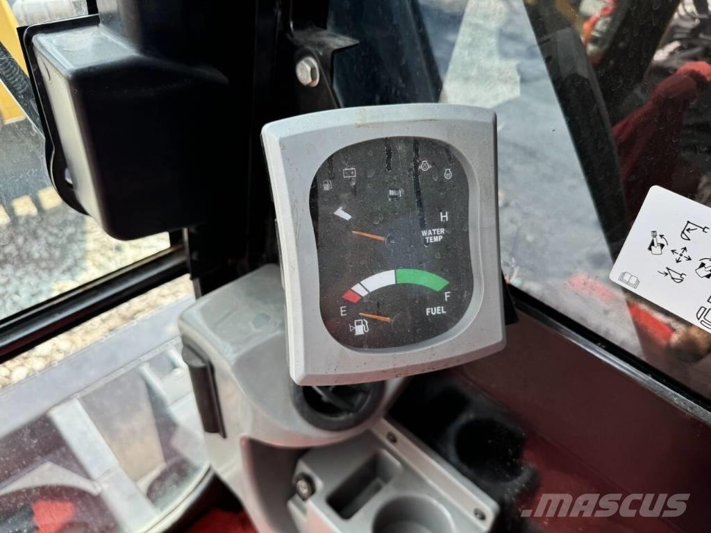 CAT 307 E2 حفارات وسط 7 طن - 12 طن