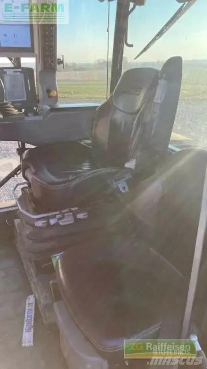 JCB fastrac 4220 الجرارات