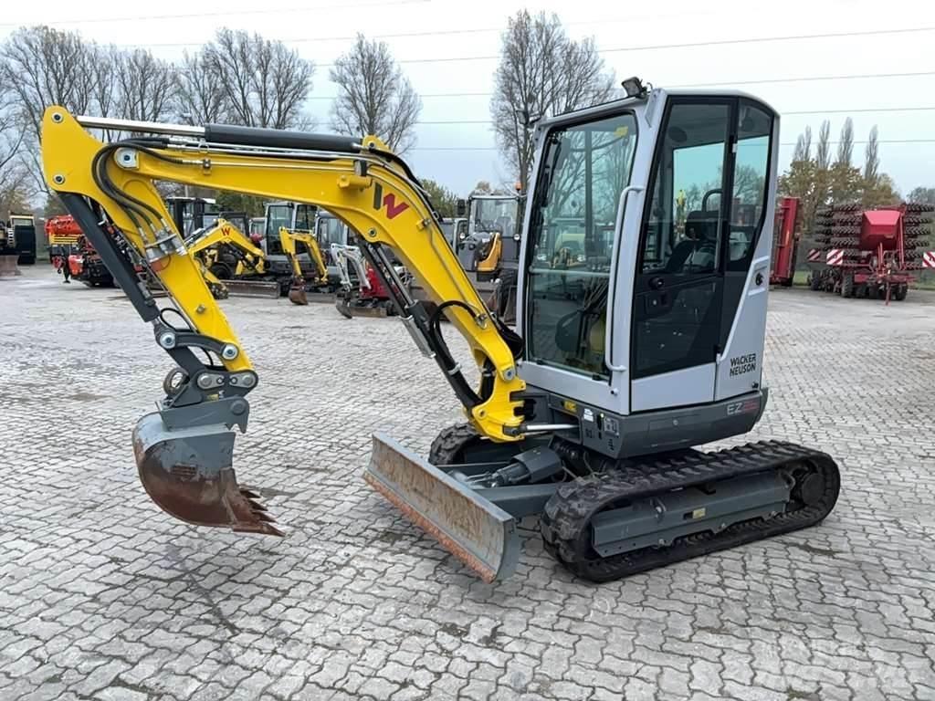 Wacker Neuson EZ26 حفارات صغيرة أقل من 7 طن (حفارات صغيرة)
