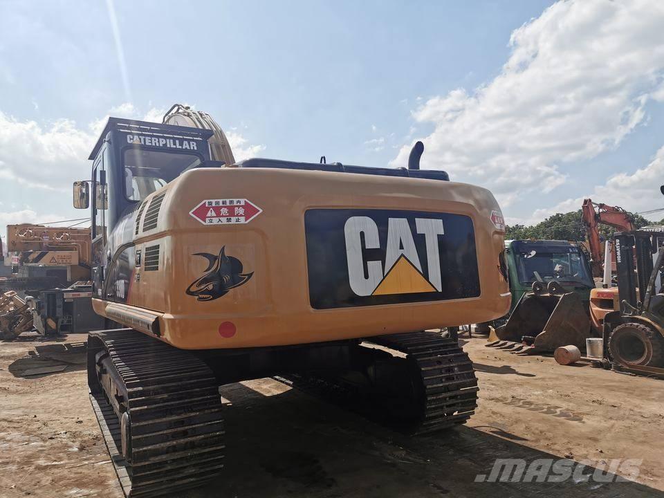 CAT 330 D L حفارات زحافة