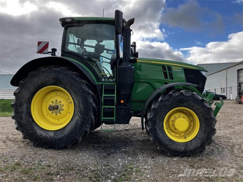 John Deere 6250R الجرارات