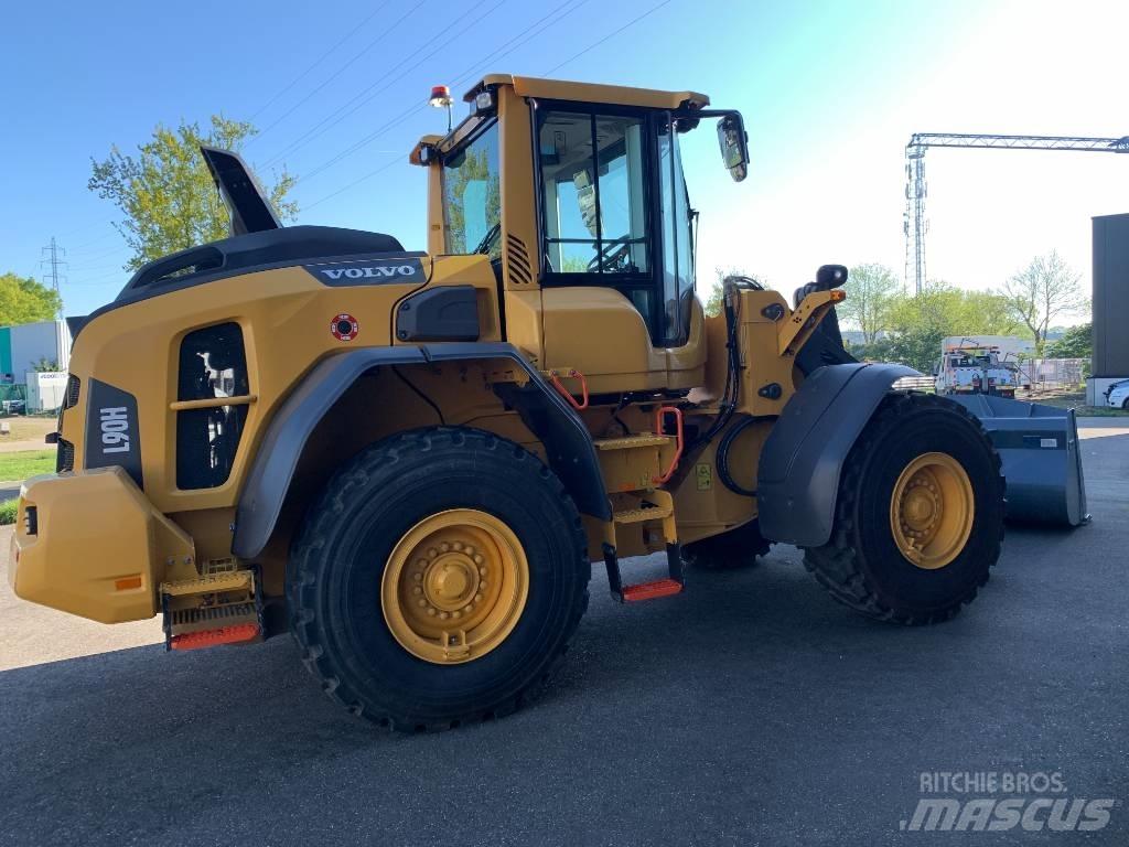 Volvo L 90 H لوادر بعجل