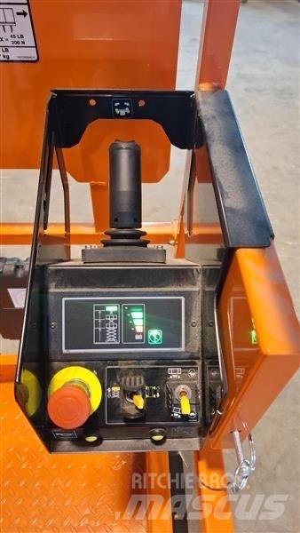 JLG ES 1530 L رافعات مقصية الشكل