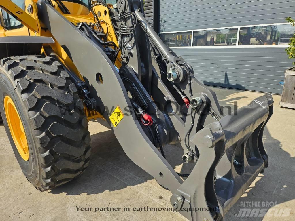 Volvo L 70 H لوادر بعجل