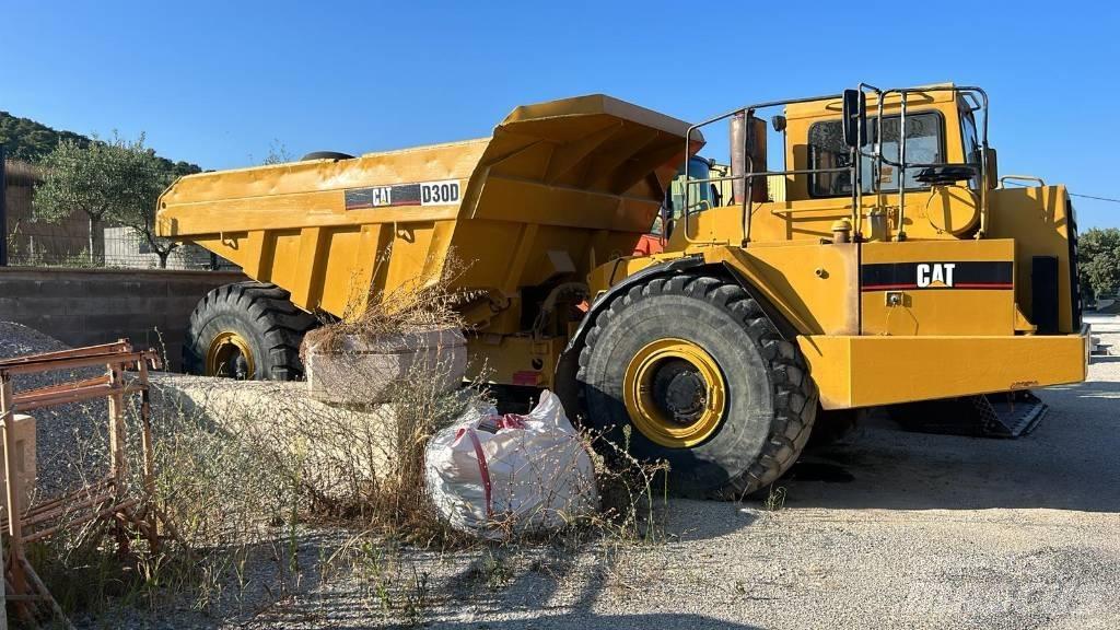 CAT D 30 D ساحبات مفصلية
