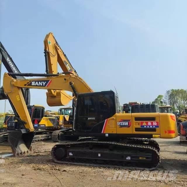 Sany SY235H حفارات زحافة