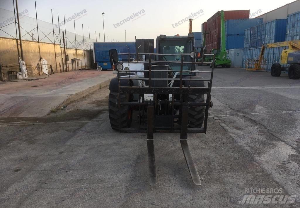 Bobcat T 2566 مناولات متداخلة