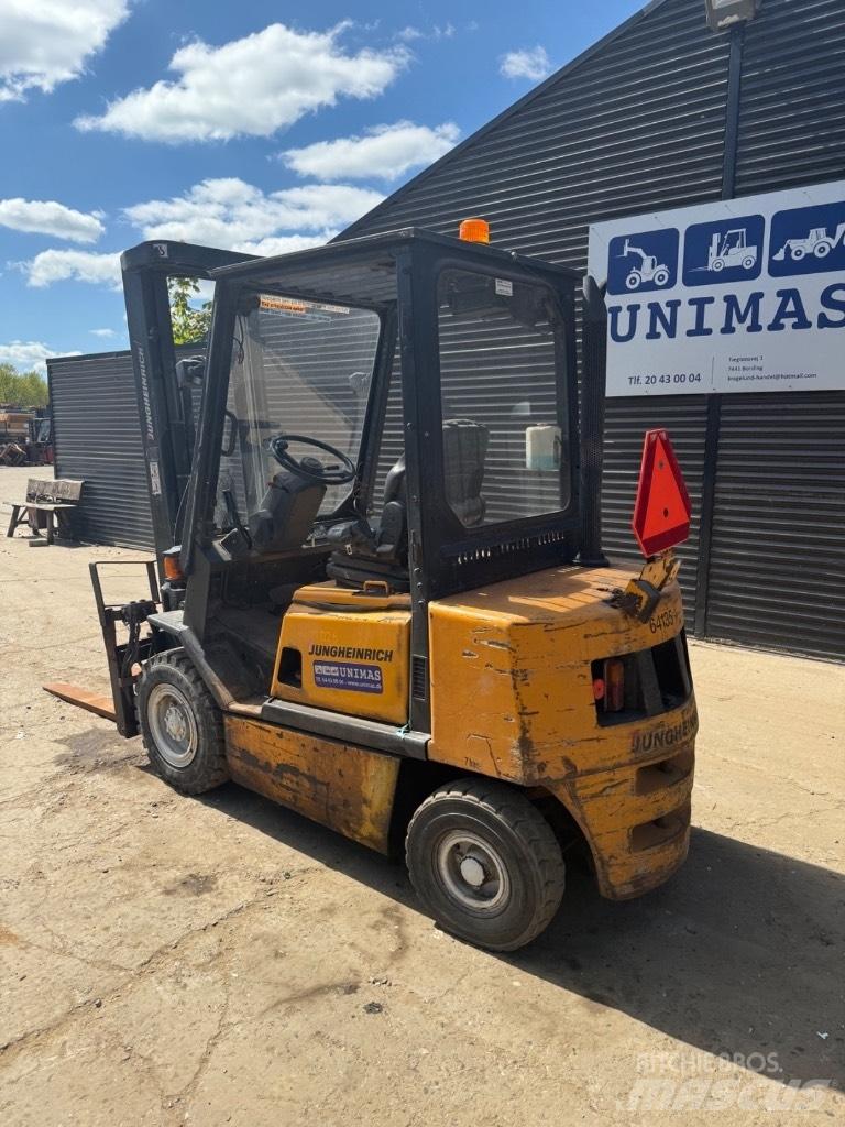 Jungheinrich DFG 25 شاحنات الديزل