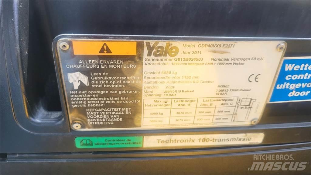 Yale GDP40VX5 شاحنات الديزل