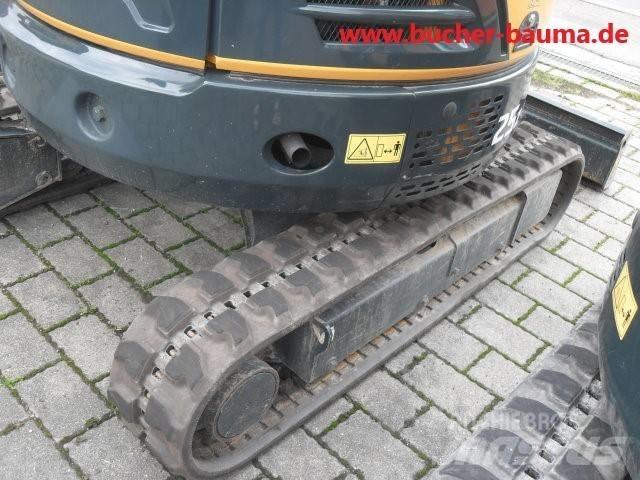 Hyundai R 25 Z-9A حفارات صغيرة أقل من 7 طن (حفارات صغيرة)