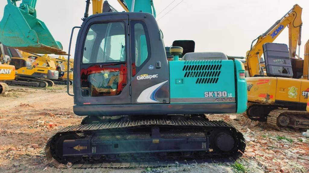 Kobelco SK 130 حفارات زحافة