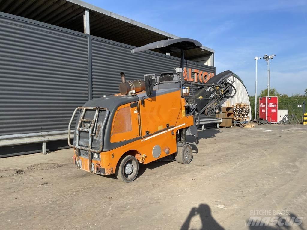 Wirtgen W 50 DC ماكينات الكشط البارد للأسفلت