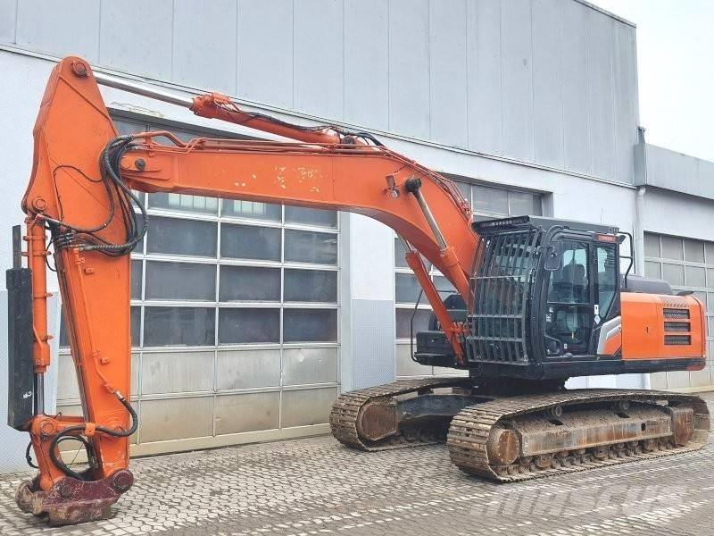 Hitachi ZX 250 LCN-7 حفارات زحافة