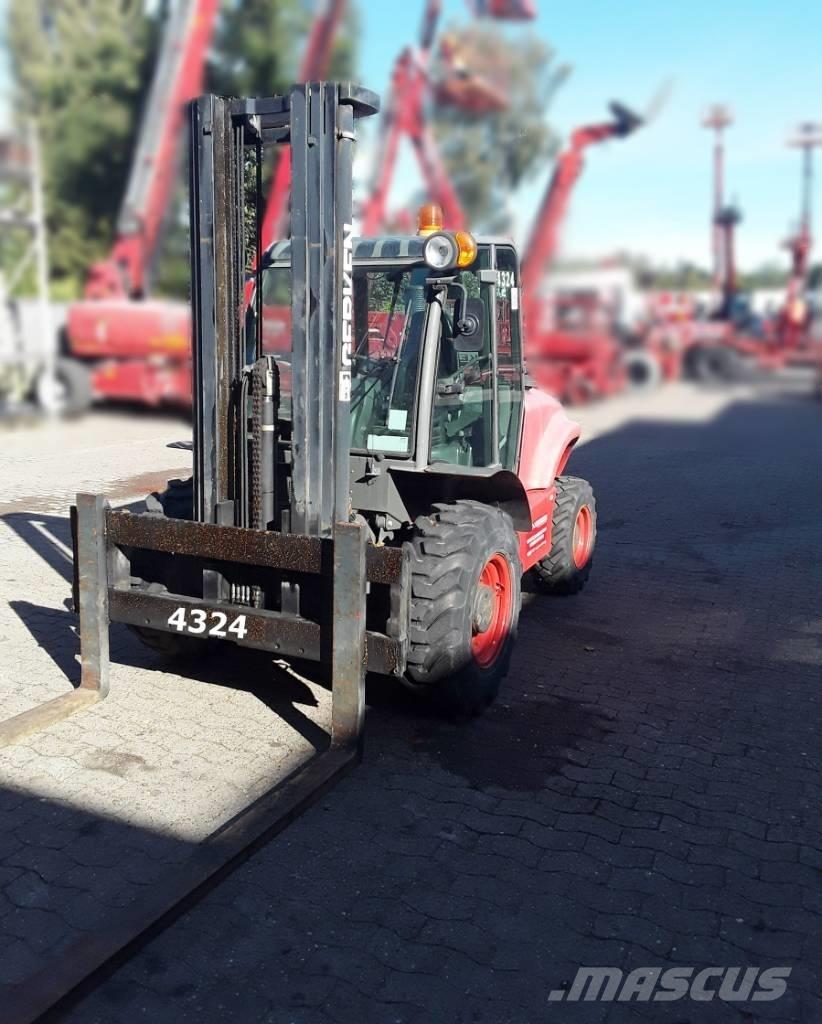Ausa C 300 H X4 شاحنات الطرق الوعرة