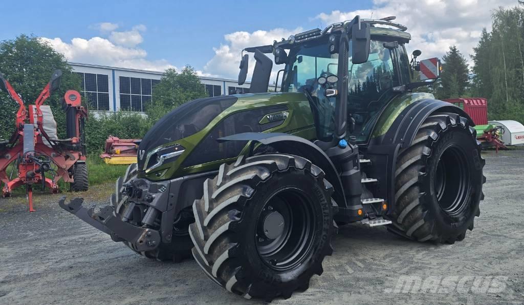 Valtra Q 285 الجرارات