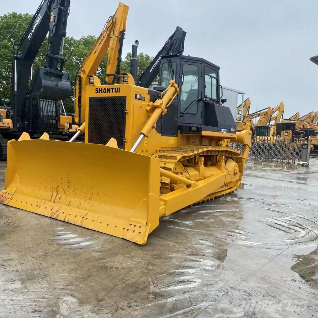 Shantui SD 22 بلدوزرات مجنزرة