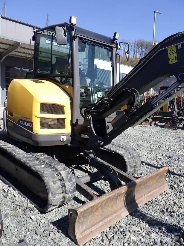 Volvo ECR 50 D حفارات صغيرة أقل من 7 طن (حفارات صغيرة)