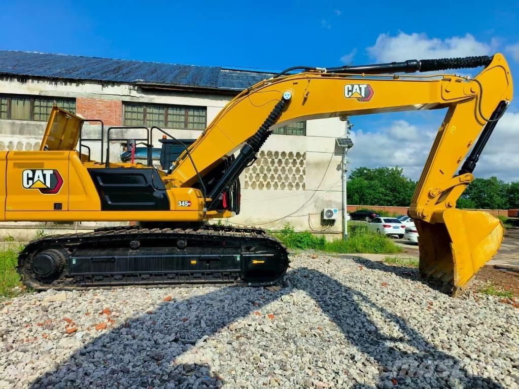 CAT 345 حفارات زحافة