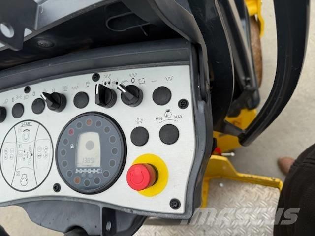 Bomag BW 100 AD M-5 مداحل ثنائية الاسطوانة