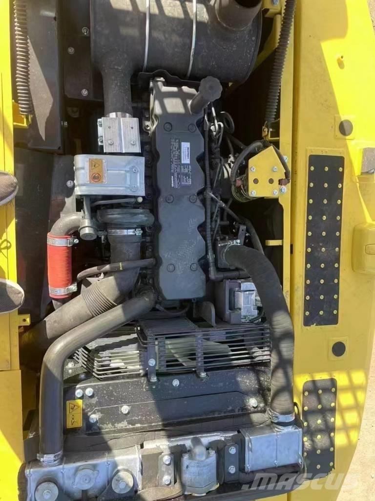 Komatsu 210LC-8 حفارات زحافة