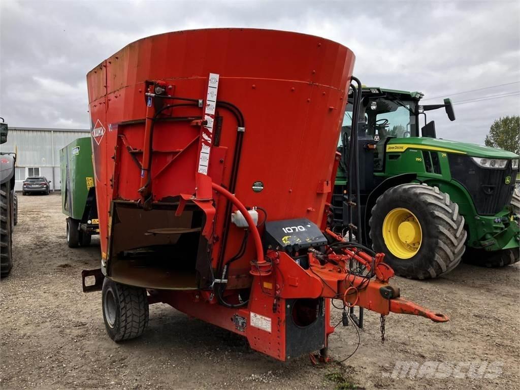 Kuhn Euromix I ملقمات خلاط