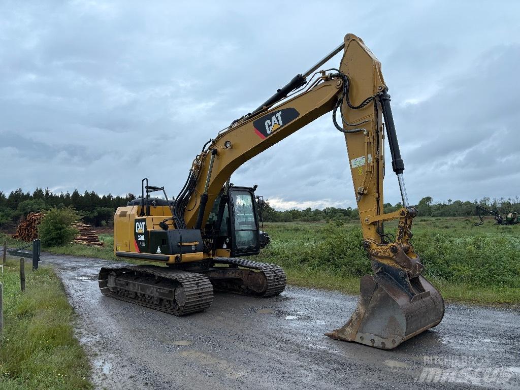 CAT 320 EL RR حفارات زحافة