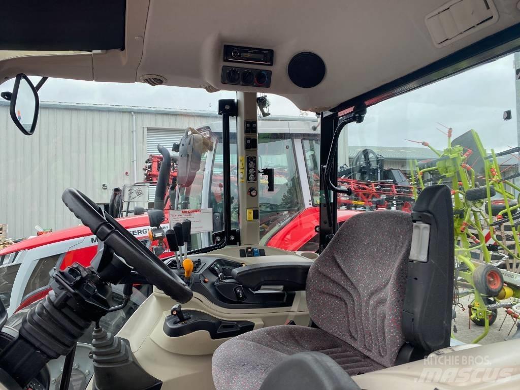 Massey Ferguson 5711 الجرارات