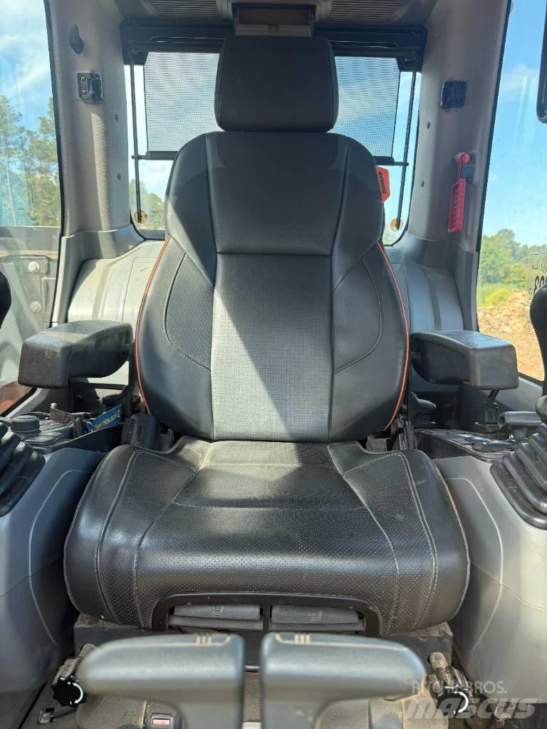 Doosan DX 235 LCR حفارات زحافة