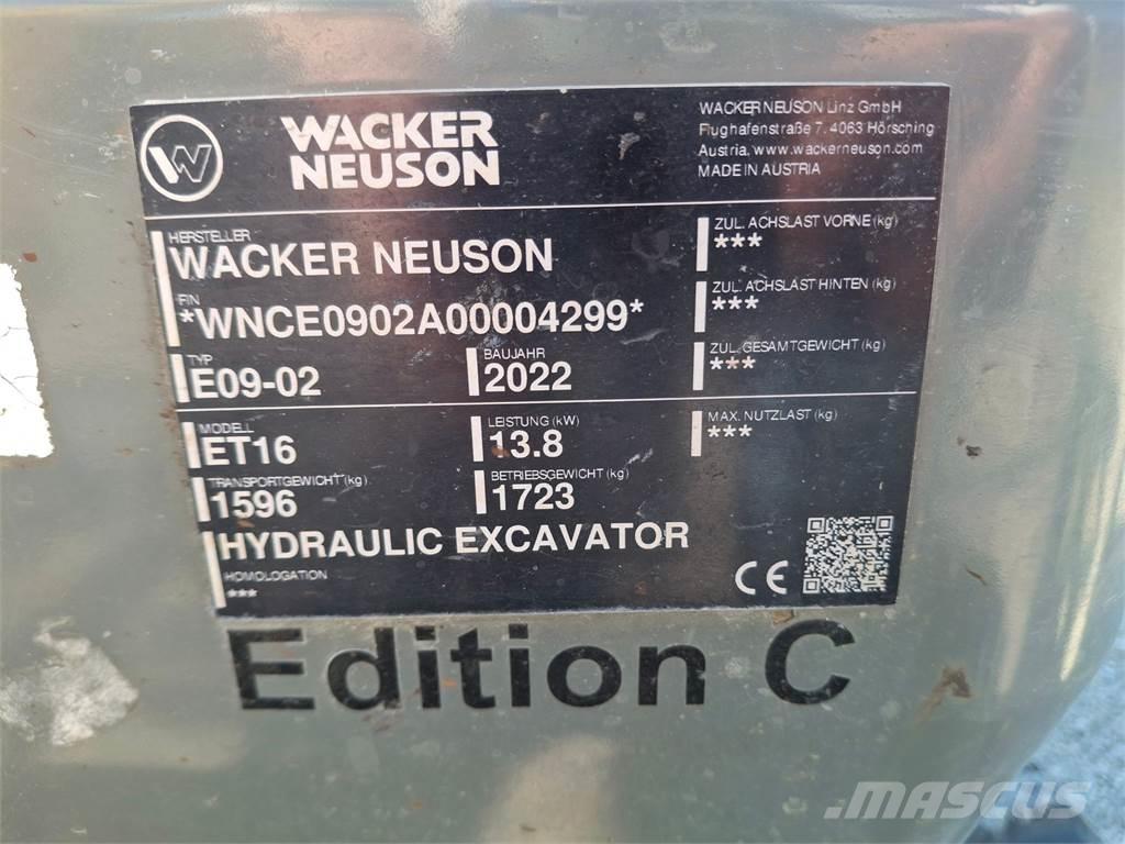 Wacker Neuson ET16 حفارات زحافة