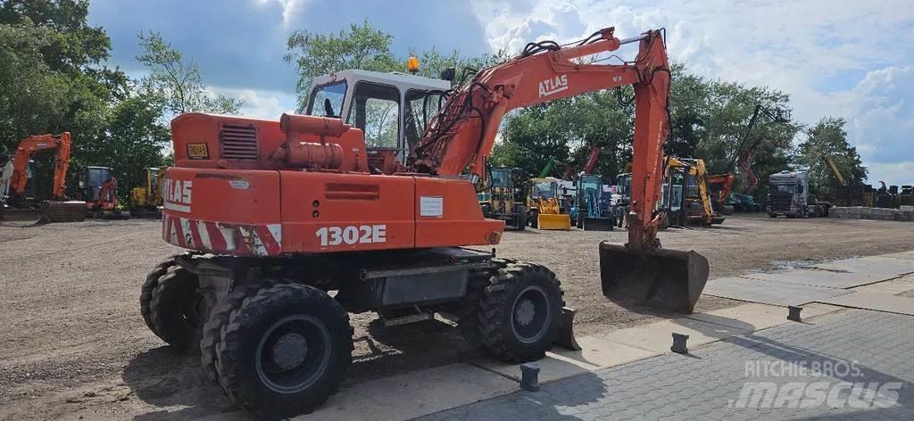 Atlas 1302 E حفارات بعجل