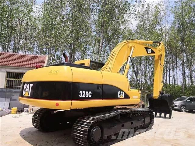 CAT 325C حفارات زحافة