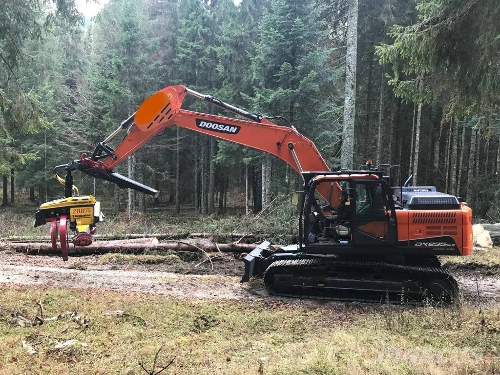 Doosan DX 235 NLC-5 حفارات زحافة
