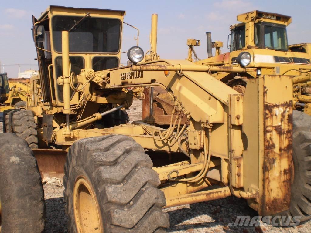 CAT 14 G معدات تمهيد الطرق