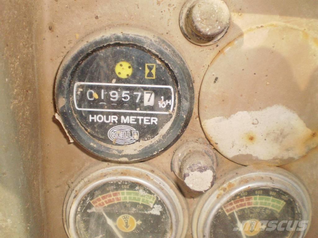 CAT 14 G معدات تمهيد الطرق