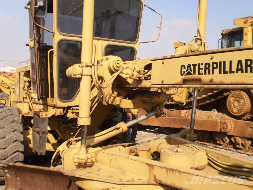 CAT 14 G معدات تمهيد الطرق
