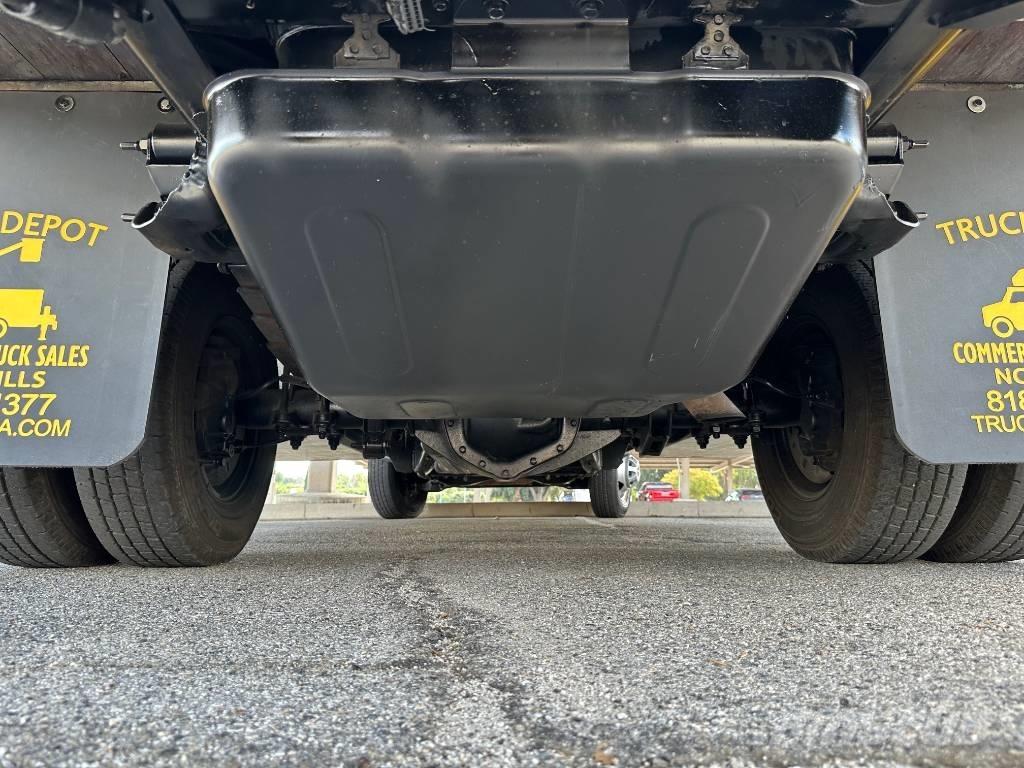 Chevrolet 3500 HD شاحنات خفيفة/مفصلية الجوانب