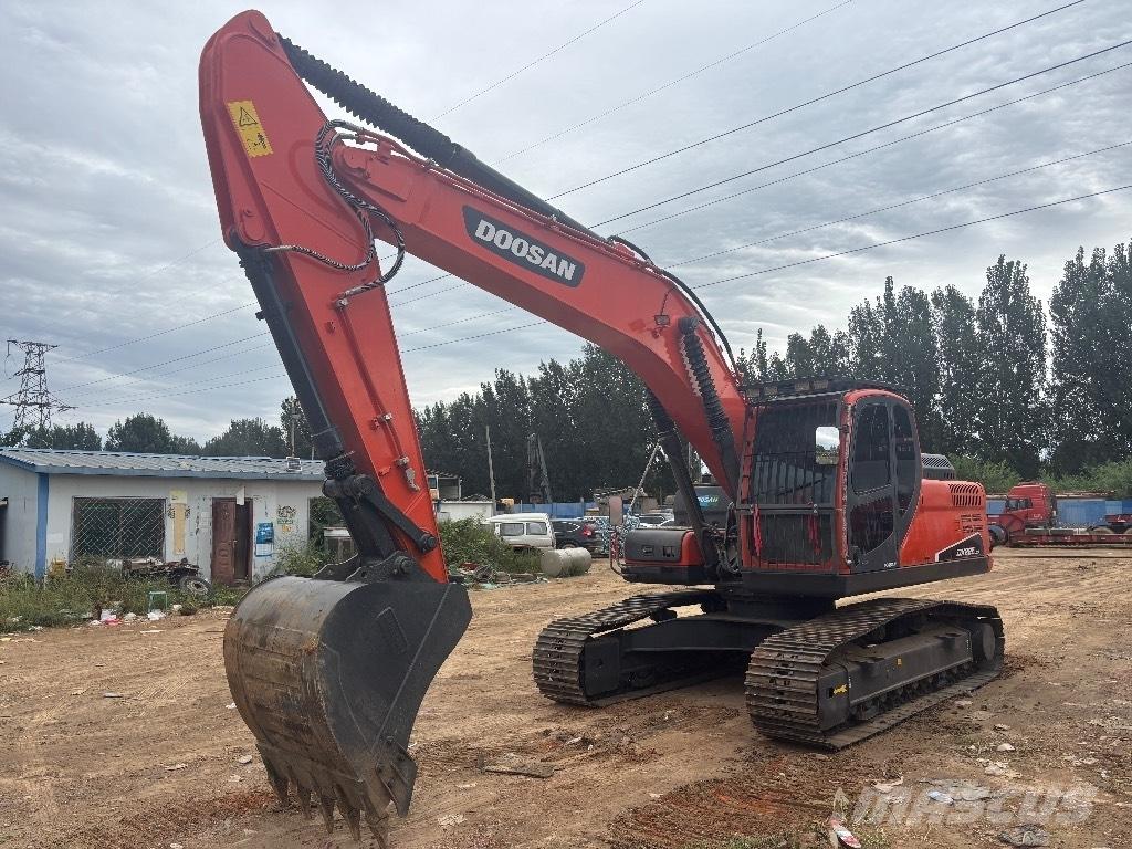 Doosan DX 225 حفارات زحافة