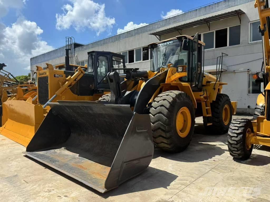 Volvo L 105 لوادر بعجل