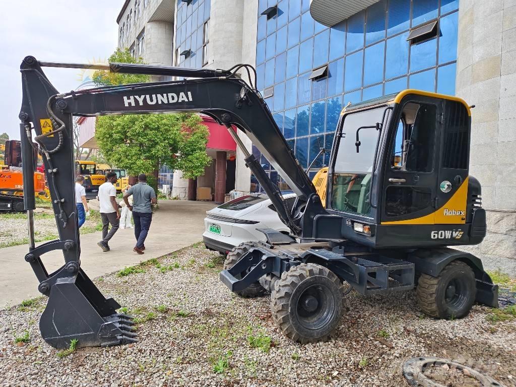 Hyundai Robex 60 W حفارات بعجل
